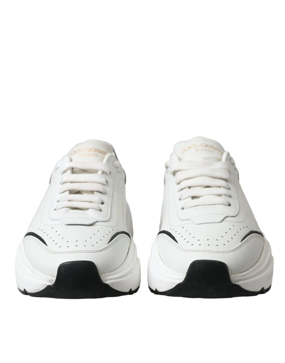 Baskets basses dolce & gabbana daymaster blanches en cuir avec accents noirs et semelle épaisse perforée