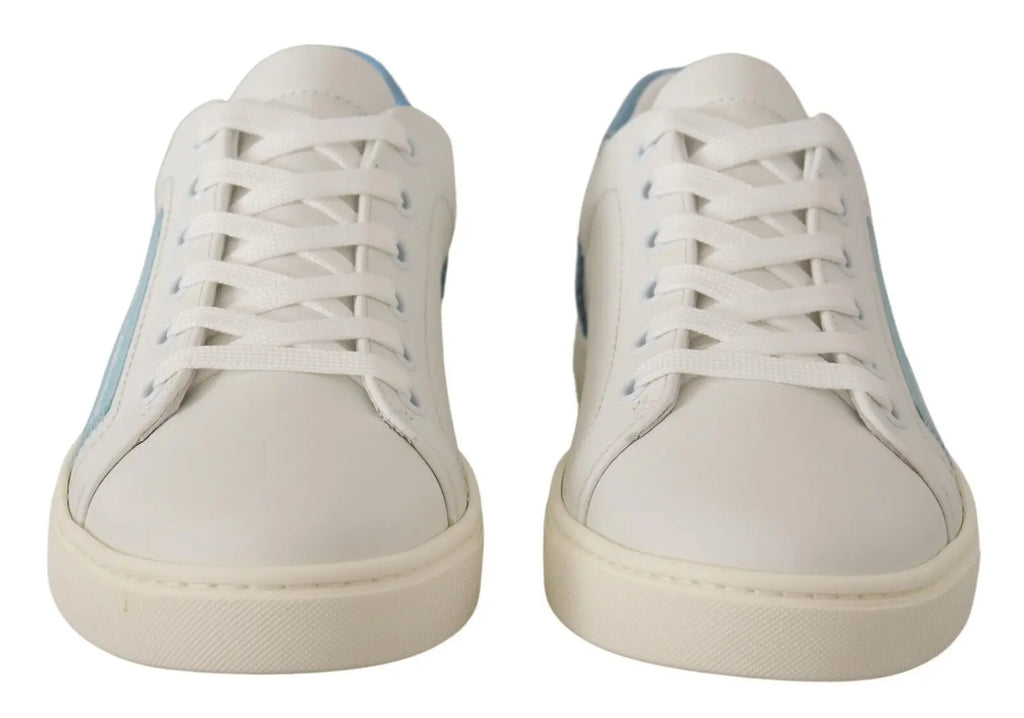 Baskets basses dolce & gabbana en cuir blanc avec accents bleu clair et design minimaliste élégant