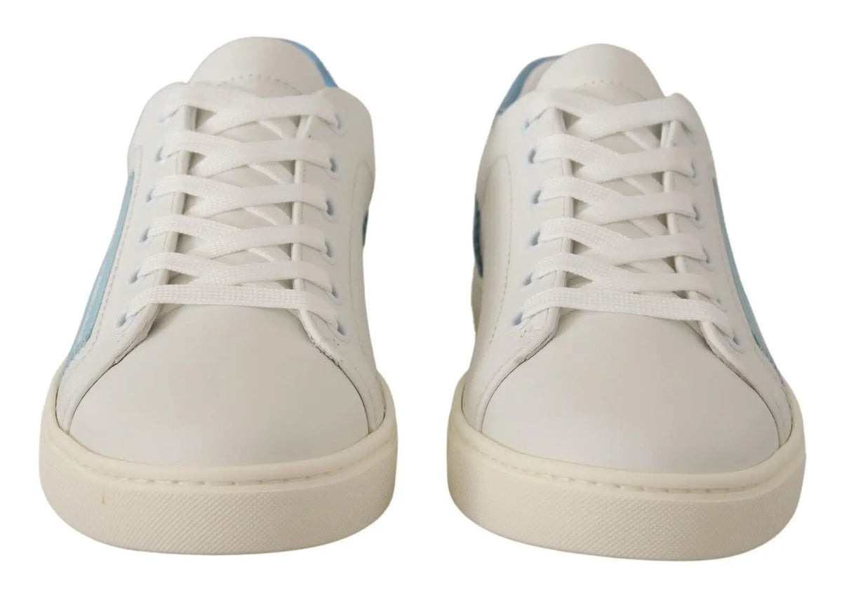 Baskets basses dolce & gabbana en cuir blanc avec accents bleu clair et design minimaliste élégant