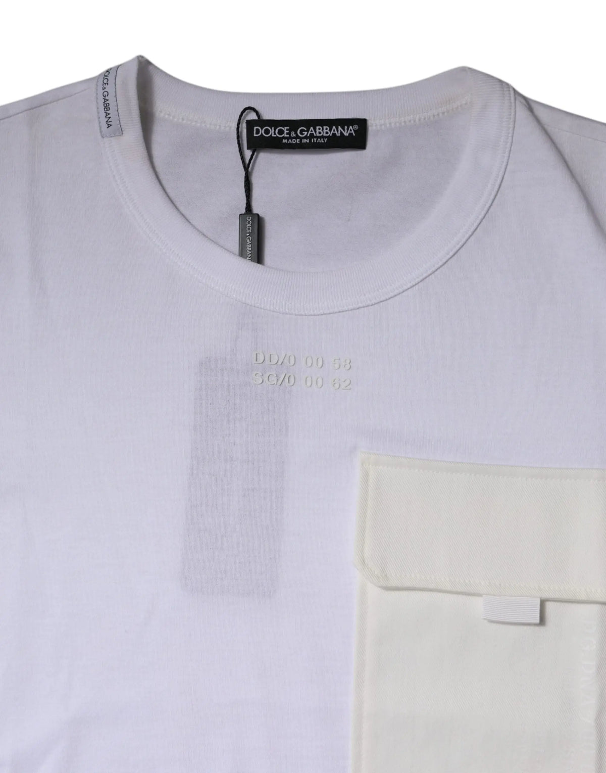 T-shirt blanc dolce & gabbana en coton avec poche patch crème contrastante et texte embossé subtil au torse