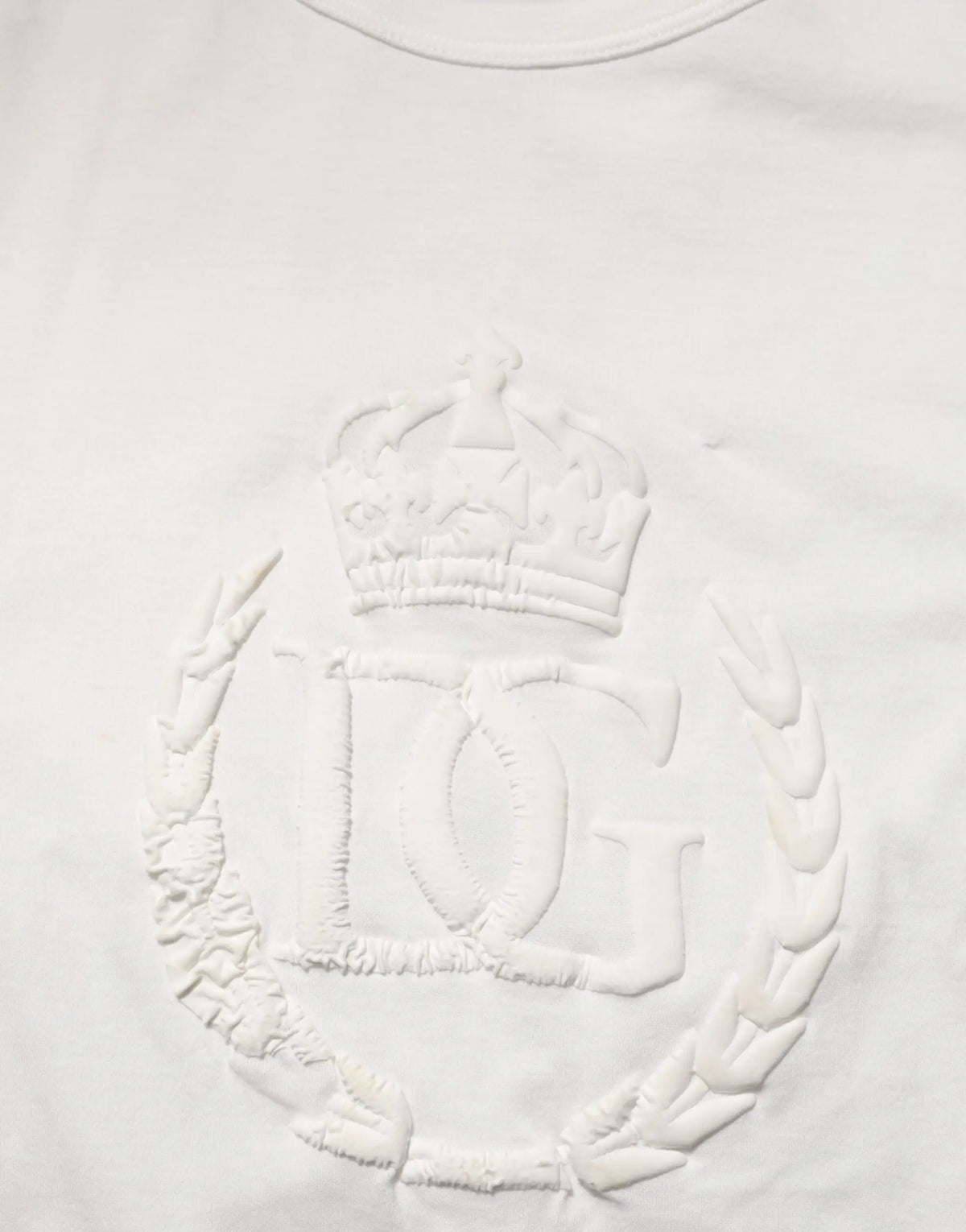 T-shirt homme blanc en coton dolce gabbana avec logo dg brodé en relief couronné et entouré de laurier