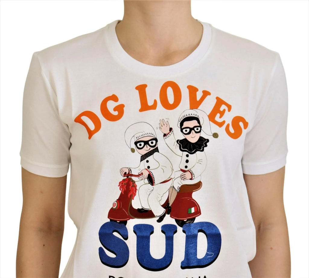 T-shirt blanc en coton dolce & gabbana avec dessin cartoon de deux personnages sur un scooter rouge et texte coloré