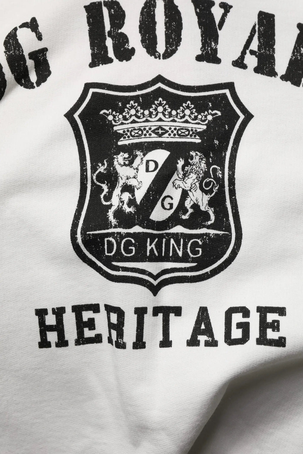 T-shirt blanc en coton dolce gabbana avec logo bouclier noir usé, lions, dg au centre et texte dg king heritage