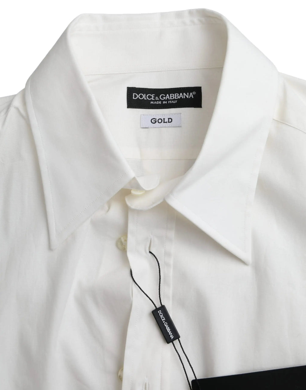 Chemise en coton blanche dolce gabbana homme slim fit avec col net et boutons devant, étiquette signature visible
