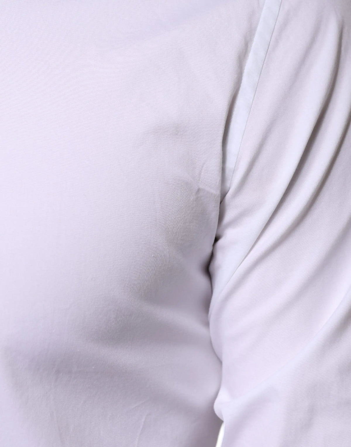 Chemise homme formelle dolce & gabbana en coton blanc avec texture douce et légèrement froissée