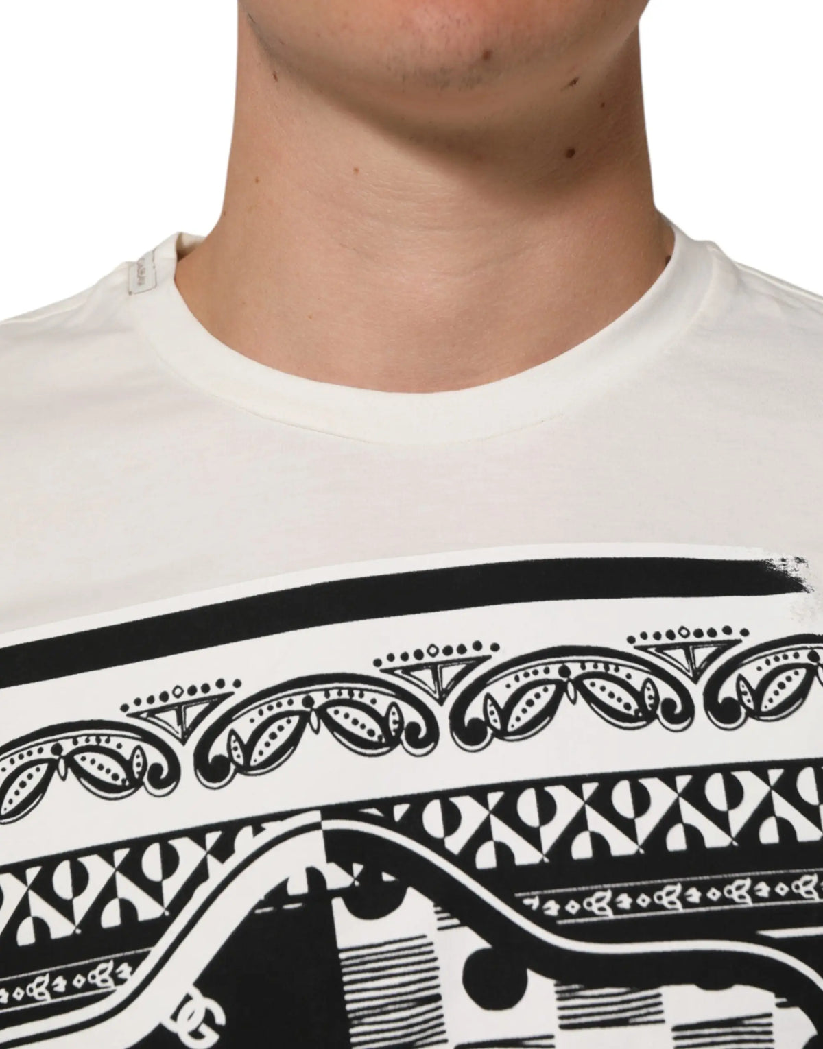 T-shirt homme dolce & gabbana blanc en coton avec design graphique noir audacieux inspiré de motifs tribaux