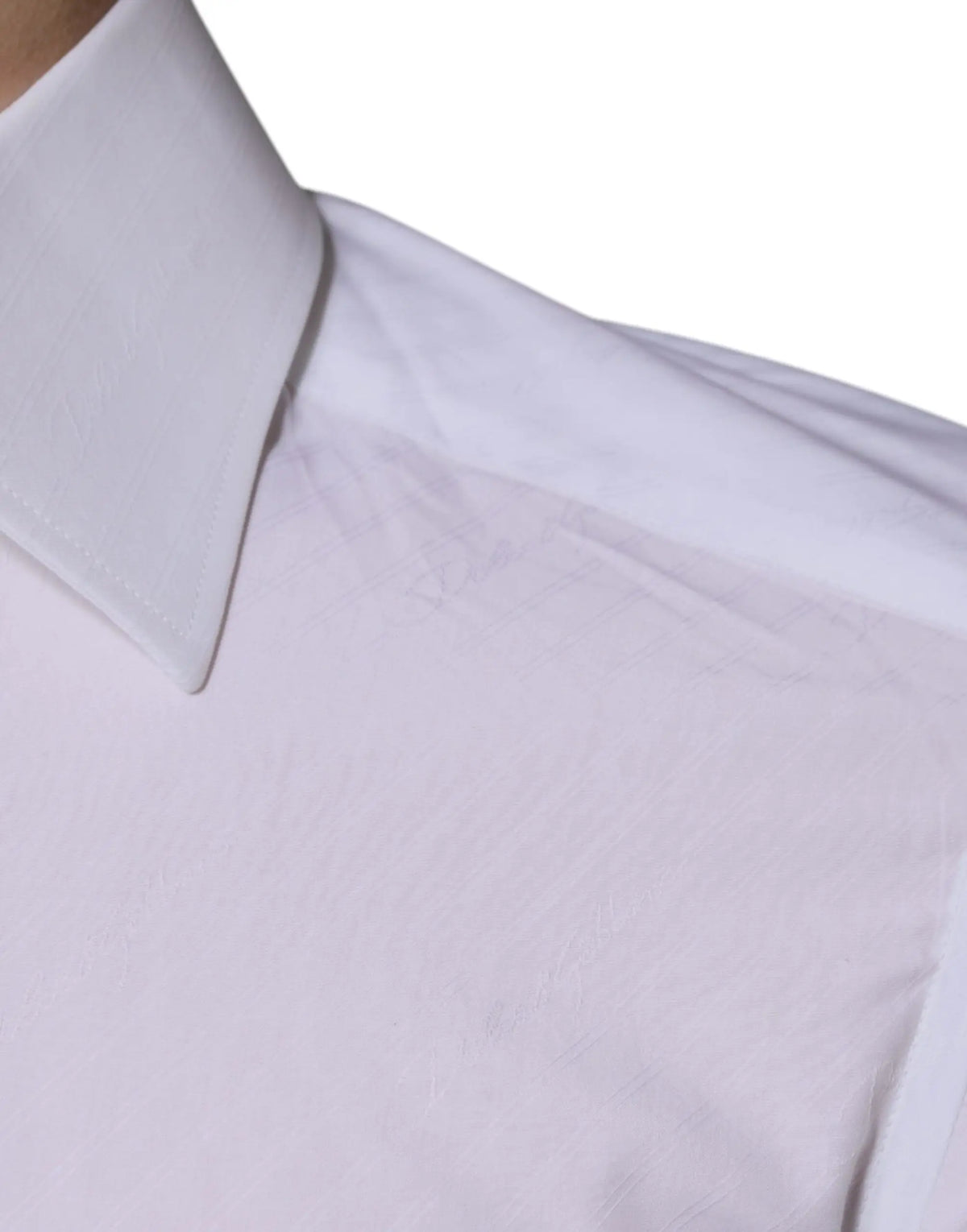 Chemise blanche dolce gabbana en coton à manches longues avec col plié net et tissu lisse ajusté