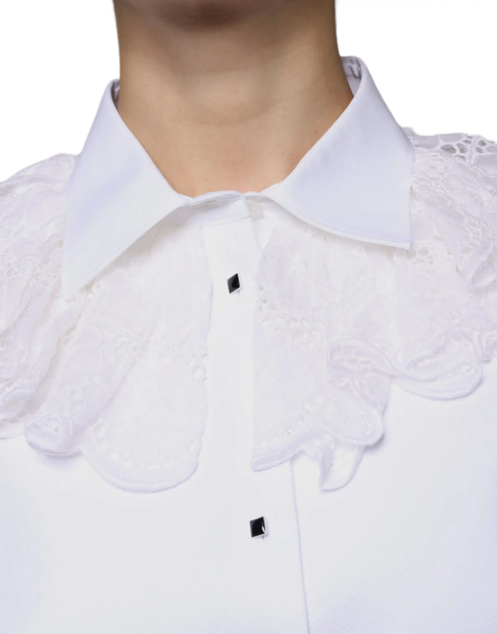 Blouse dolce & gabbana en popeline de coton blanc avec col en dentelle volantée et boutons carrés noirs