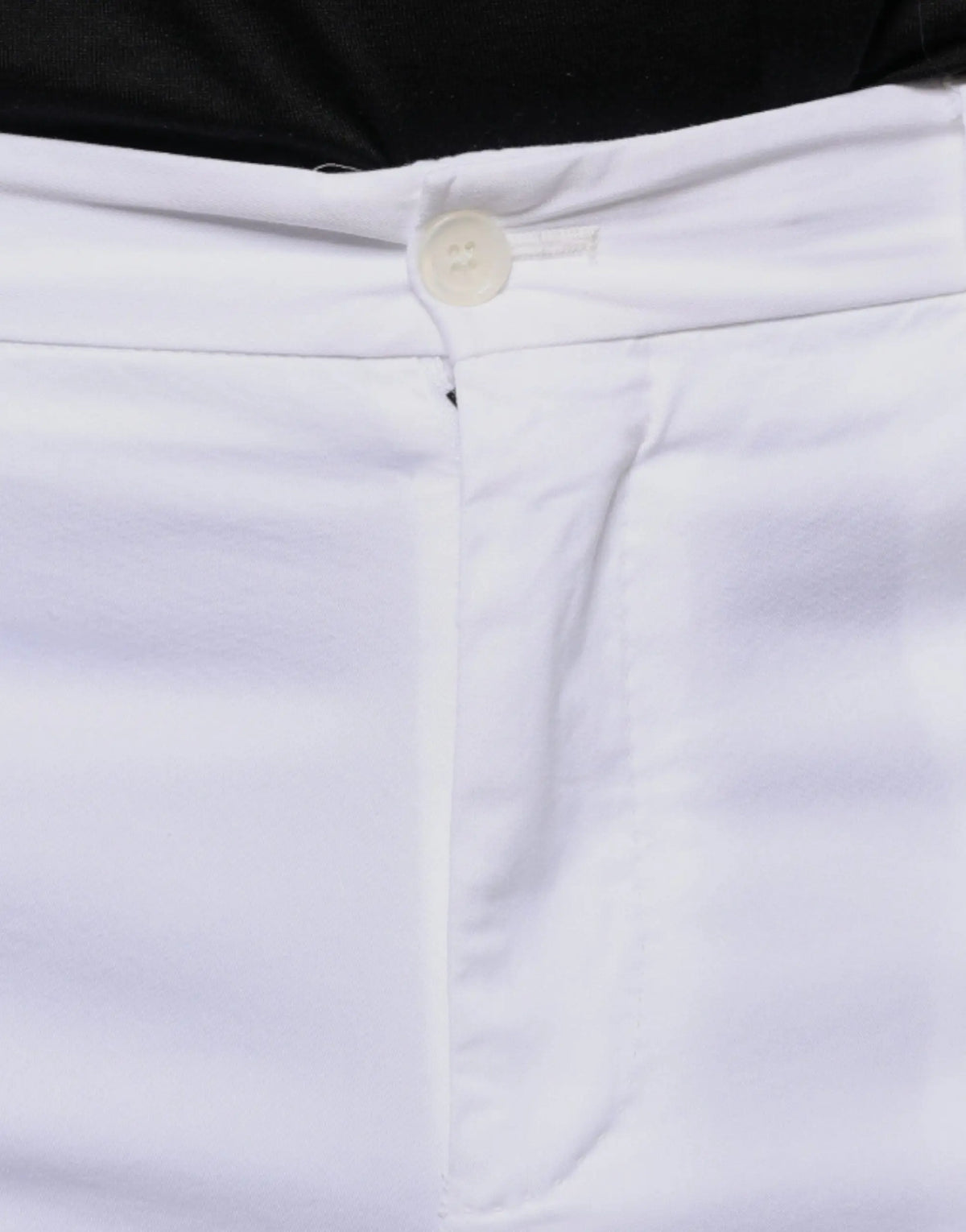Pantalon skinny blanc en coton dolce gabbana avec pli subtil et petit bouton rond à la taille