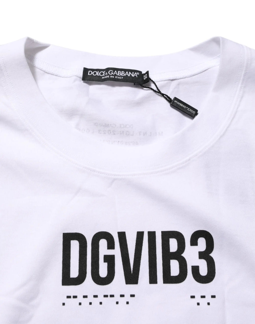 Dolce and gabbana t-shirt blanc en coton sans manches avec imprimé dg vib3 en noir et points braille dessous