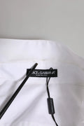 Étiquette blanche dolce & gabbana avec étiquette noire et texte made in italy sur chemise blanche ornée de cristaux