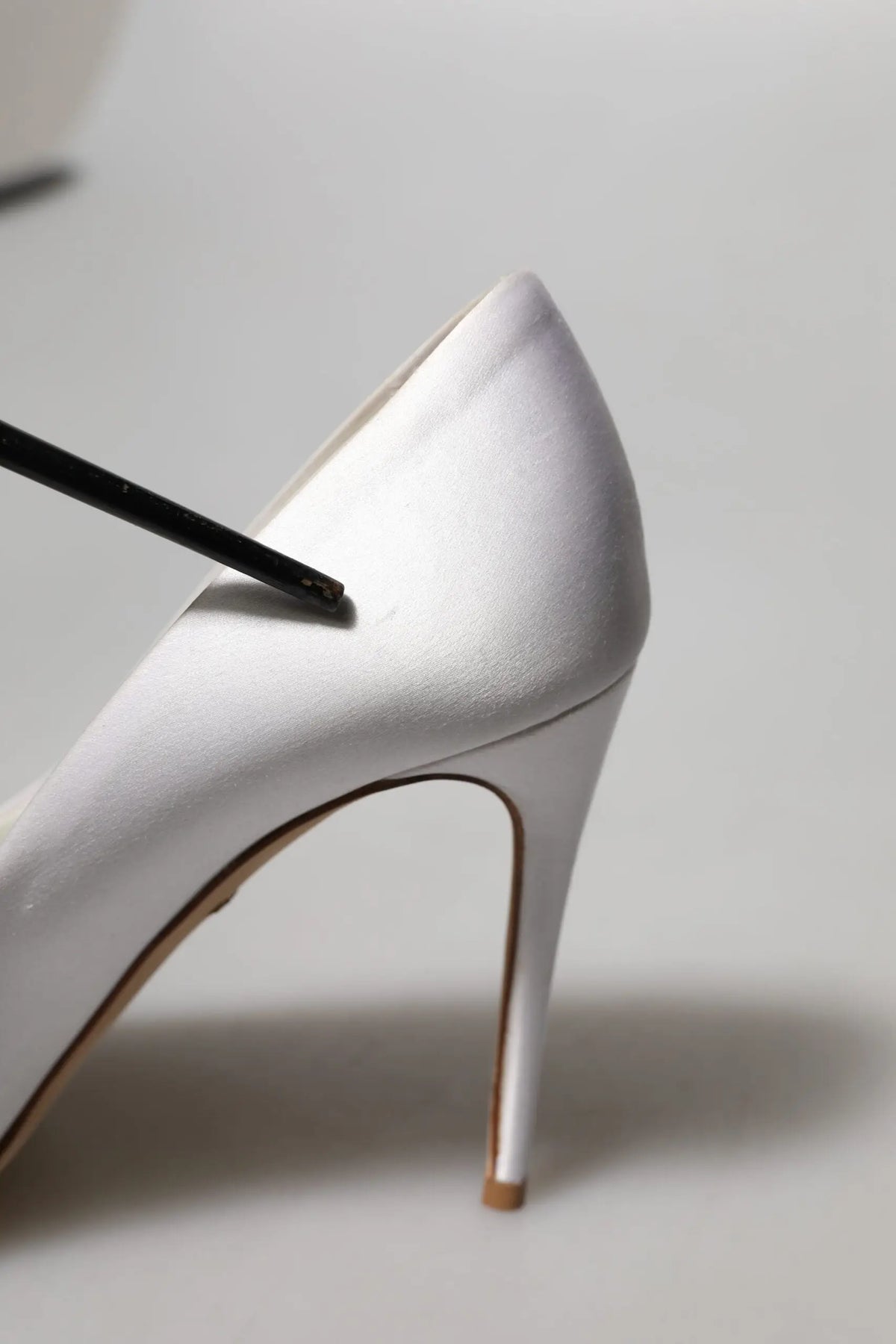 Dolce & gabbana white crystals peep toe satin pumps with sleek pointed toe and slender stiletto heel