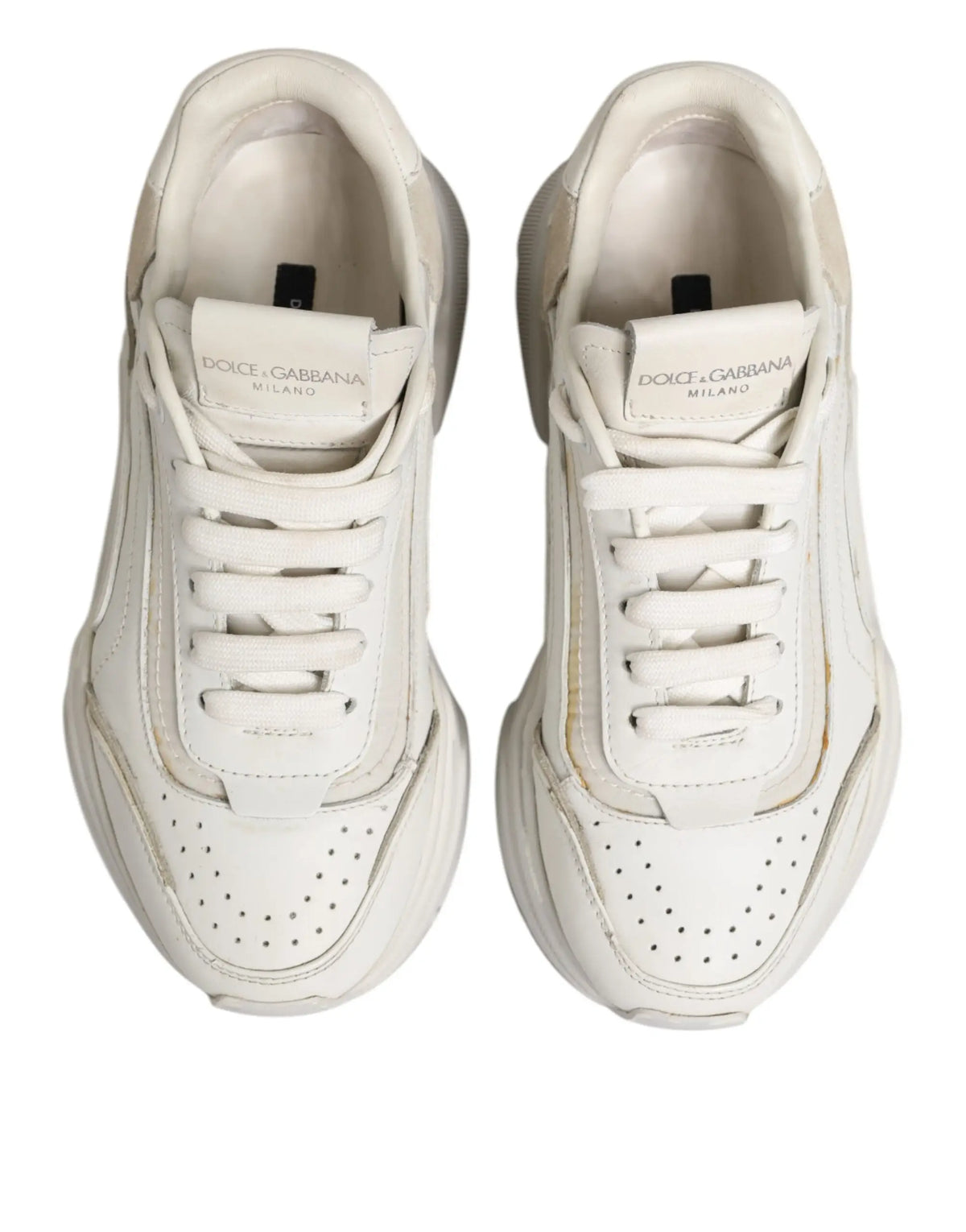 Chaussures sneakers dolce & gabbana white daymaster en cuir de veau blanc avec perforations à l’avant et semelle épaisse