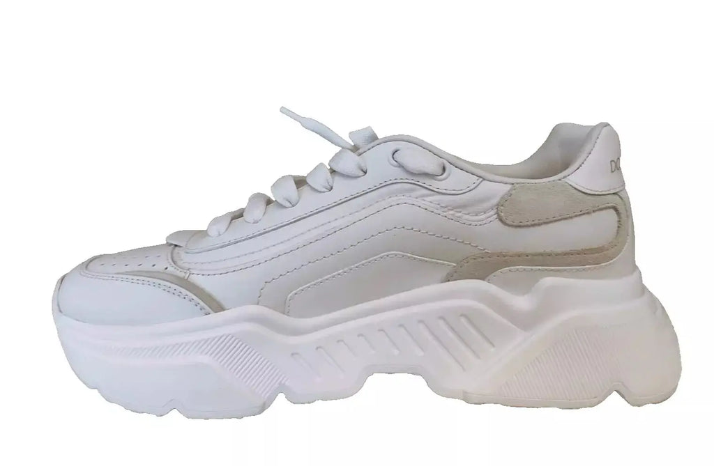 Baskets basses dolce & gabbana daymaster en cuir blanc avec semelle épaisse texturée et accents beige subtils