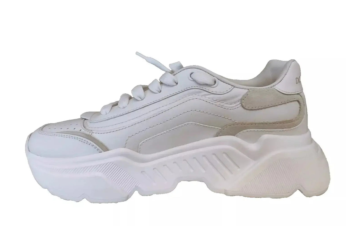 Baskets basses dolce & gabbana daymaster en cuir blanc avec semelle épaisse texturée et accents beige subtils