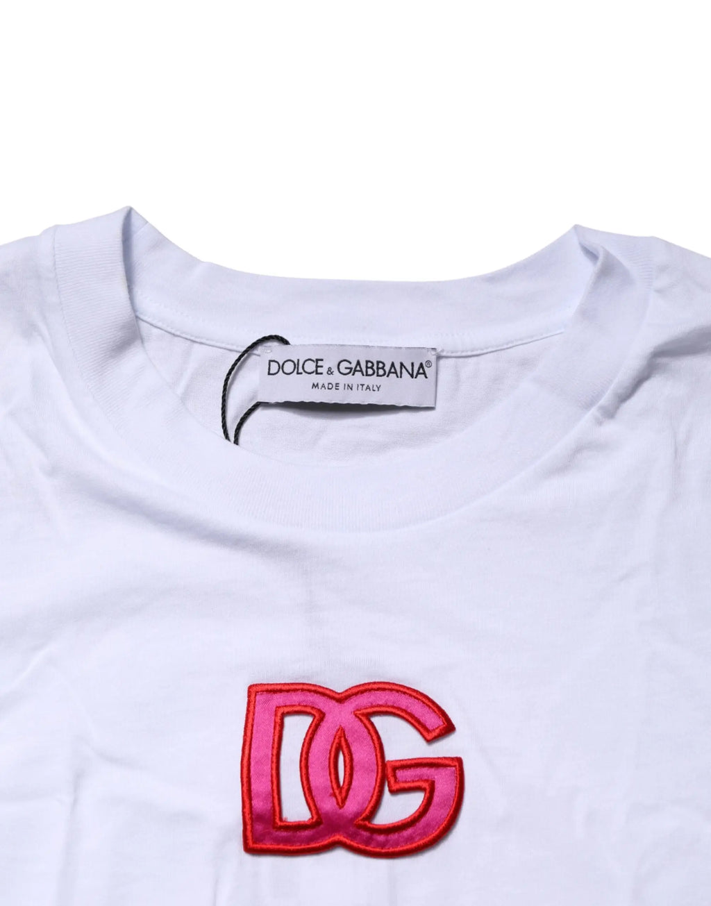 T-shirt dolce & gabbana blanc avec logo dg brodé en rose et rouge sur la poitrine manches courtes col rond