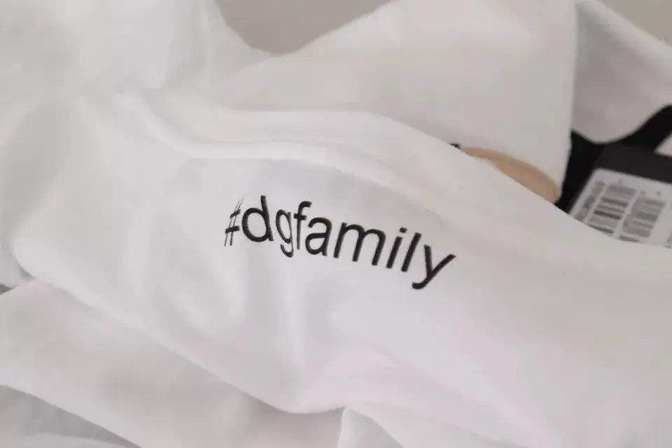 Sweatshirt blanc en coton dolce gabbana avec texte brodé noir #dgfamily sur la manche