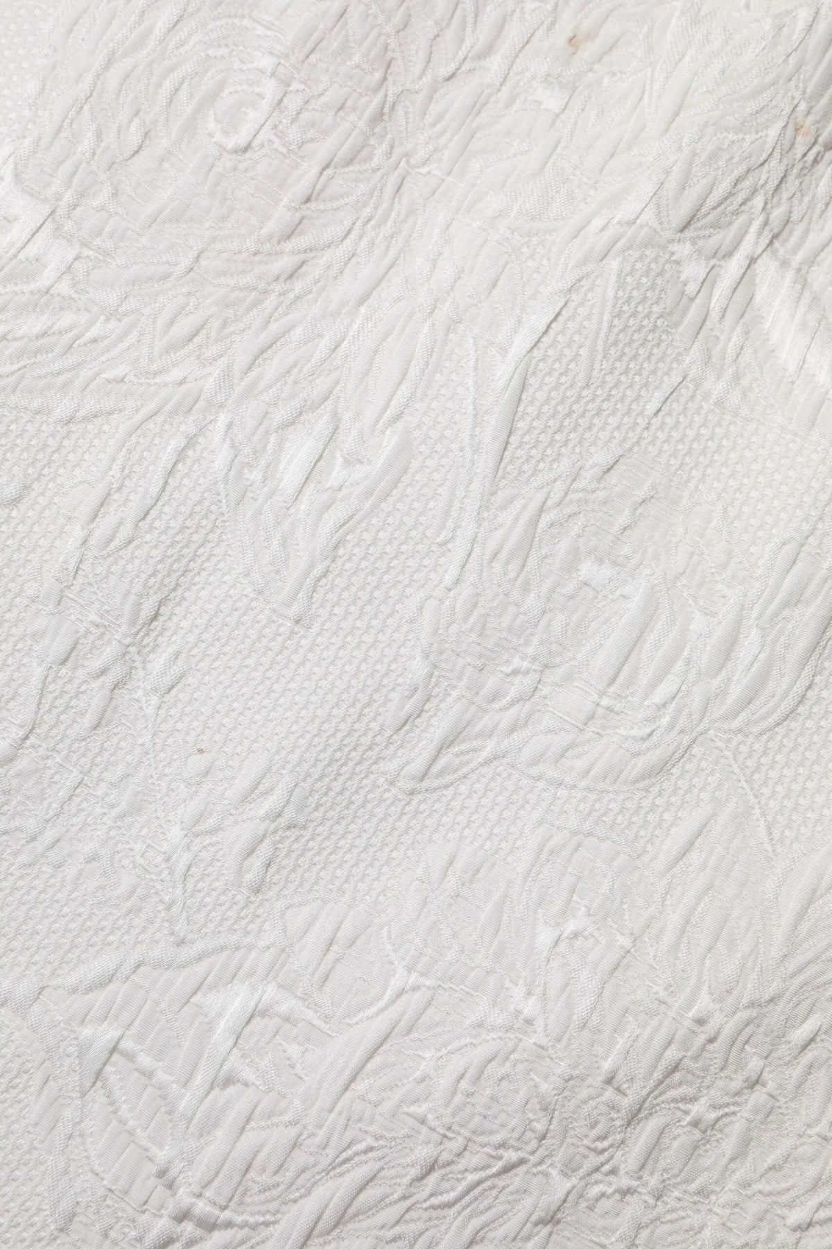 Jupe dolce gabbana a ligne blanche en brocart floral avec tissu texturé subtilement en relief