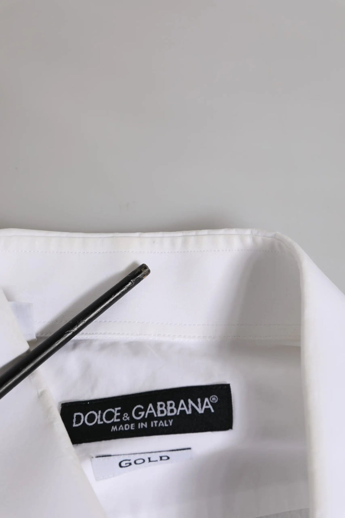 Col blanc dolce & gabbana gold en coton pour homme avec col et étiquette noire made in italy
