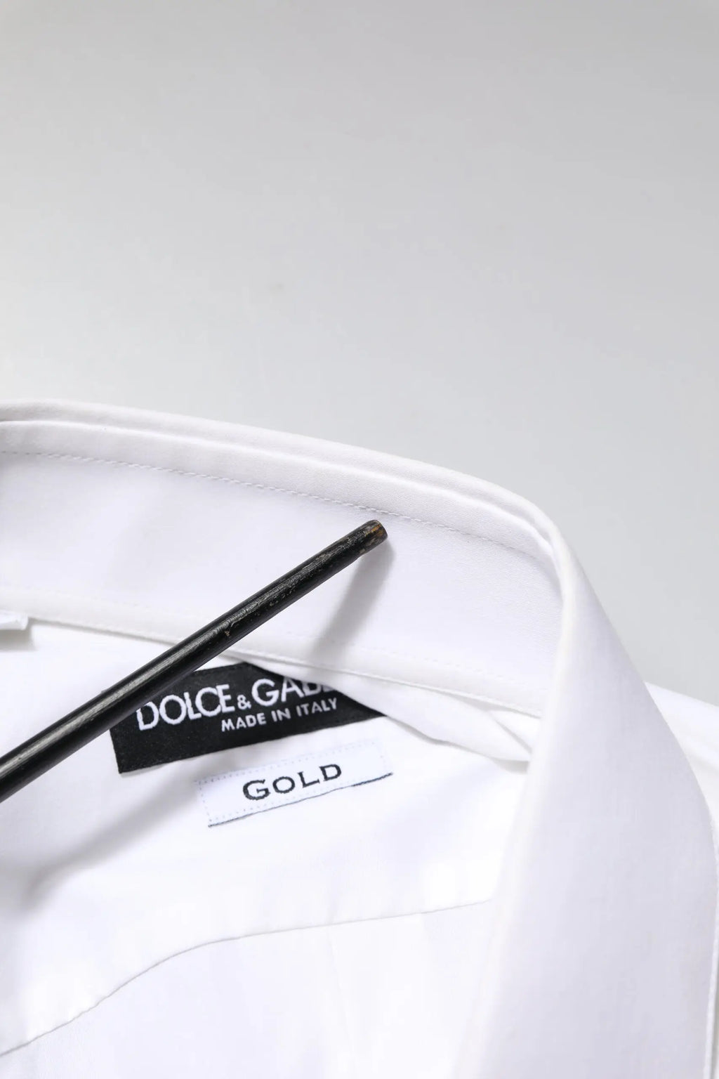 Chemise blanche dolce gabbana gold manches longues homme étiquette noire made in italy pour tenue formelle