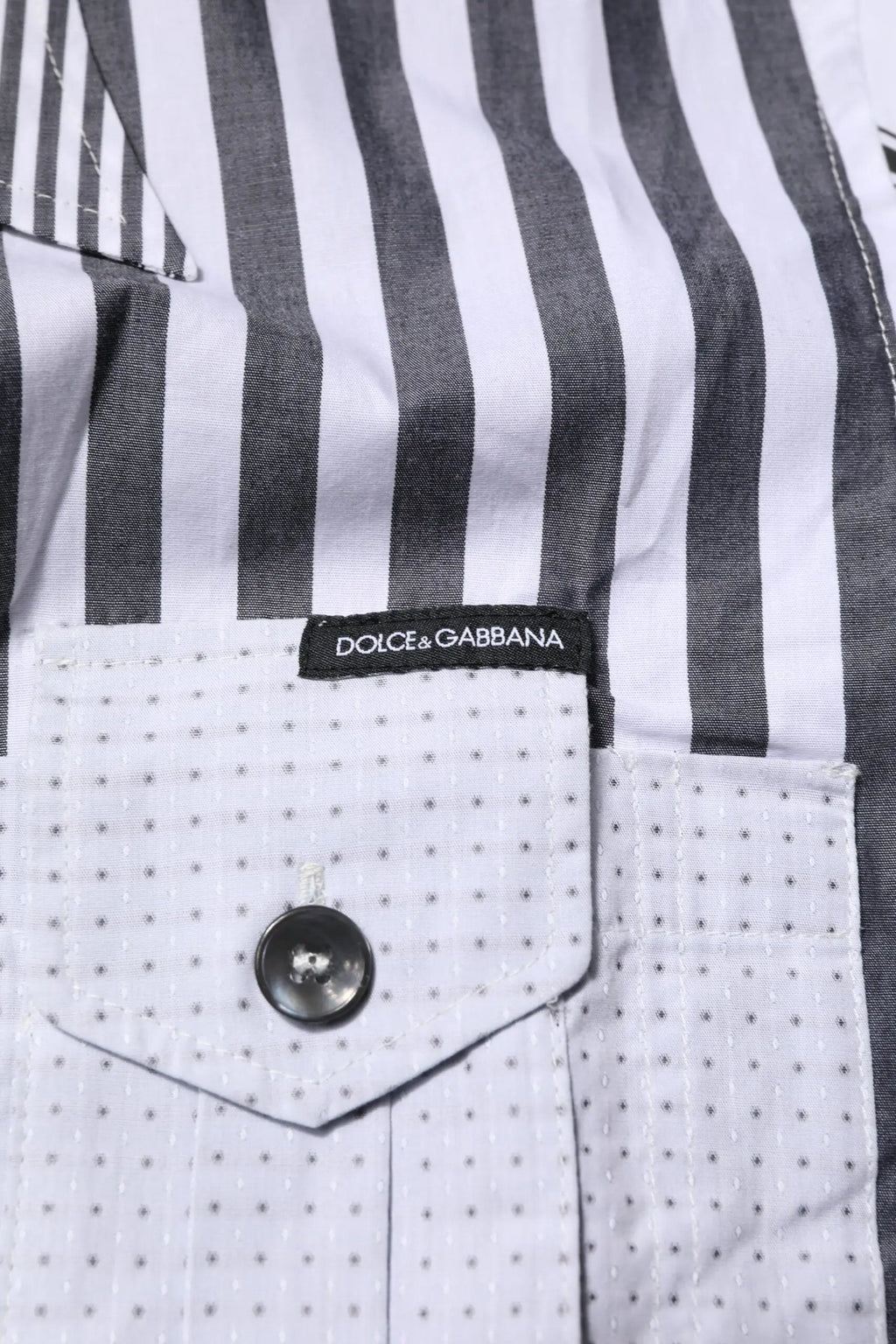 Chemise dolce & gabbana blanche à rayures grises en coton avec rayures verticales noires et blanche et poche contrastée