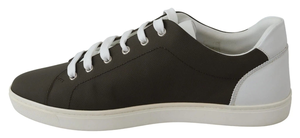 Dolce & gabbana baskets basses blanches et vertes en cuir avec dessus texturé, lacets blancs contrastants et semelle propre