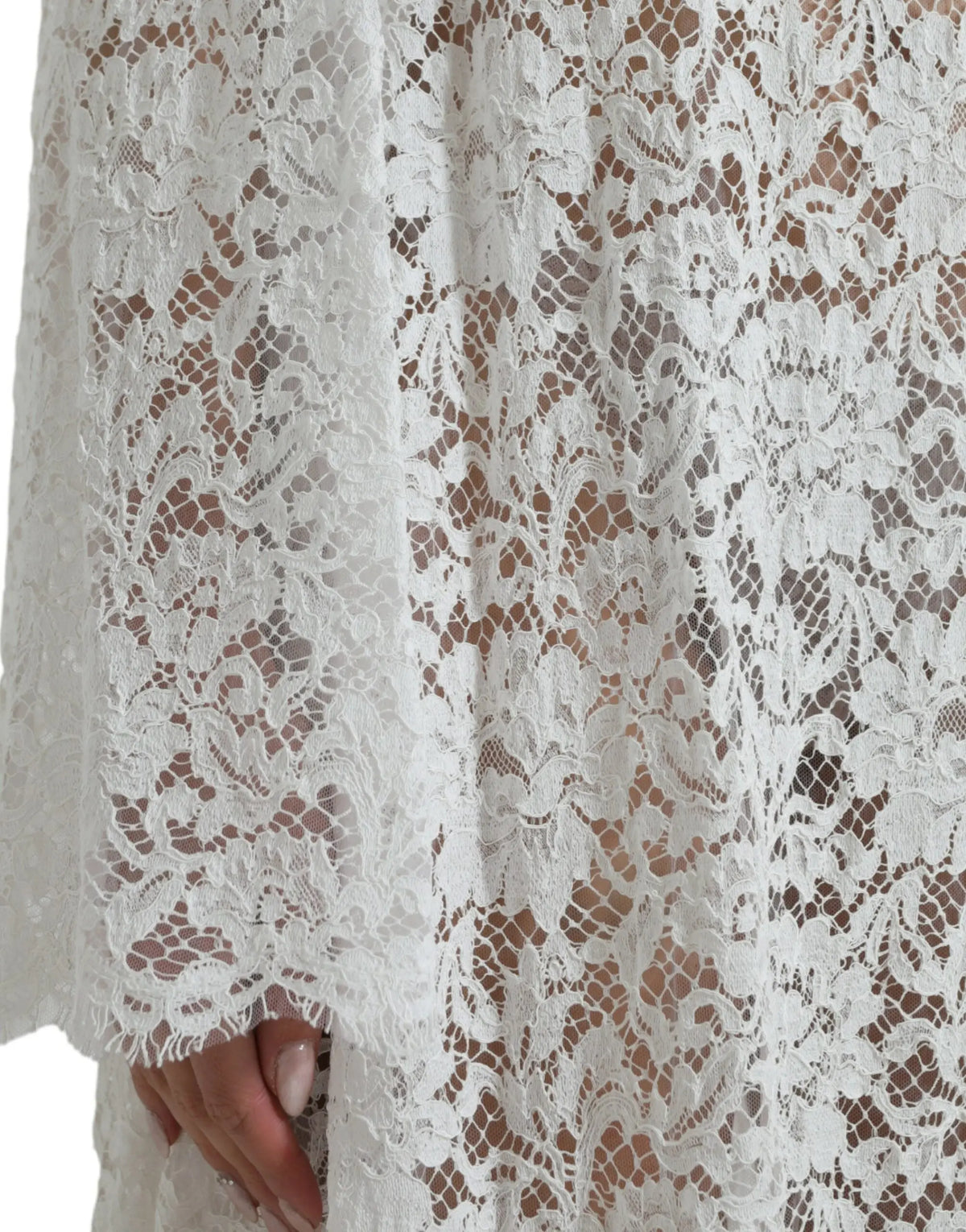 Robe droite blanche dolce & gabbana en dentelle délicate avec motifs floraux et texture fluide douce
