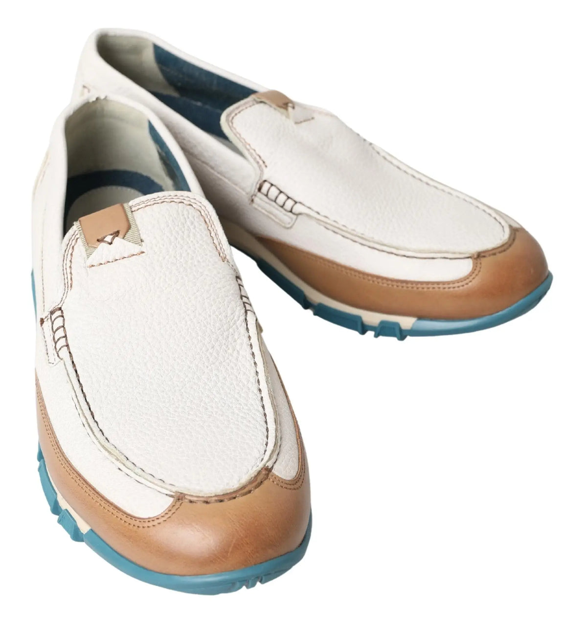 Dolce & gabbana mocassins en cuir blanc et beige avec semelle en caoutchouc bleu sarcelle