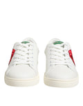 Dolce & gabbana chaussures basses en cuir blanc avec broderie de roses rouges vives et étiquette verte au talon