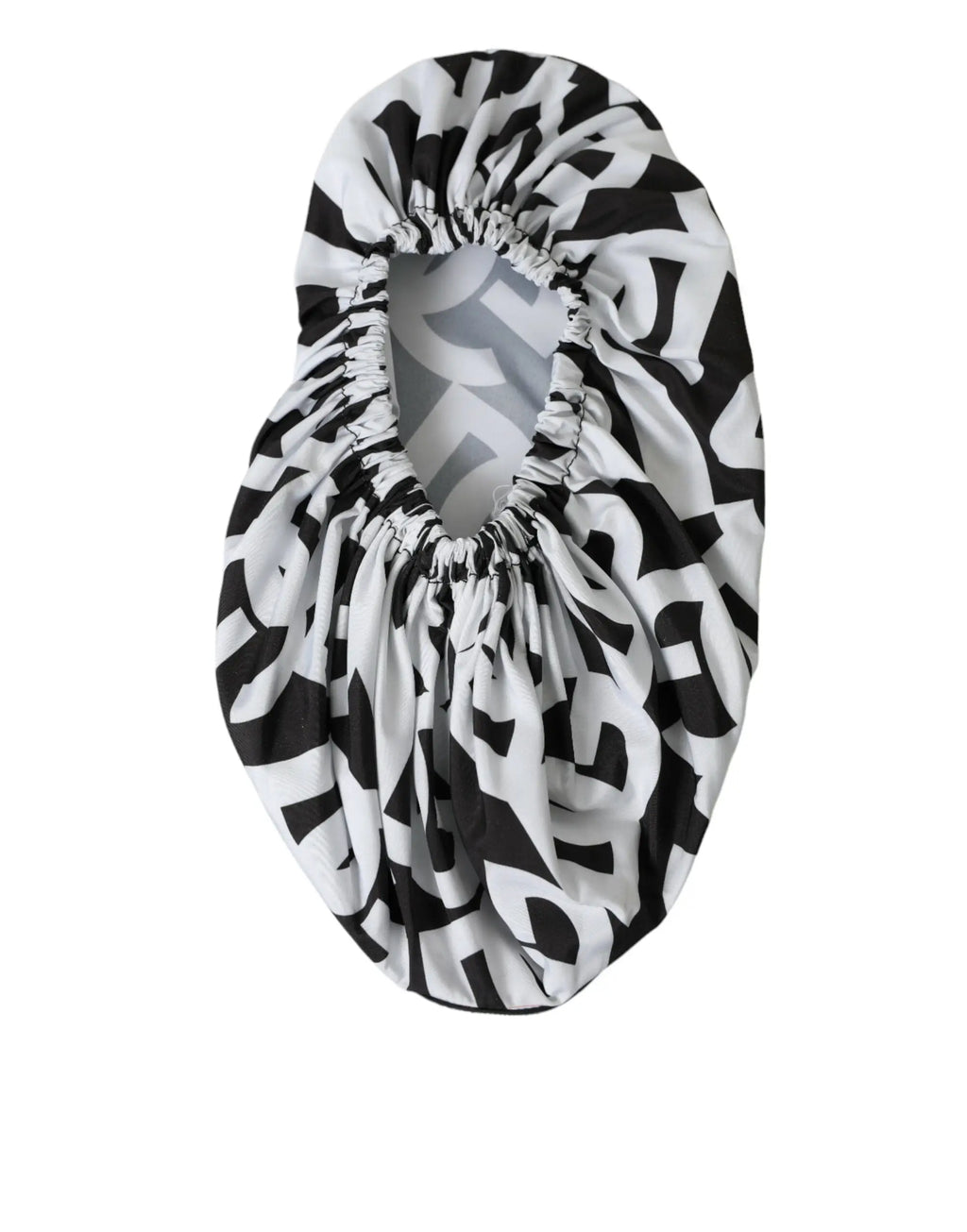 Chapeau de douche en satin noir et blanc à motifs de lettres abstraites avec bord élastique assorti aux chaussures dolce & gabbana blanches à logo imprimé en nylon