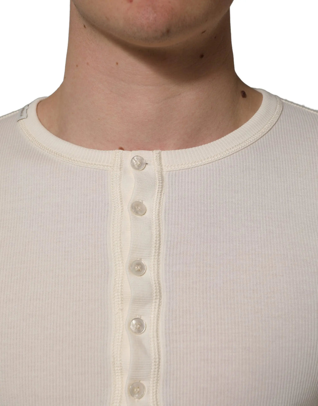 Dolce & gabbana pull henley blanc à manches longues en coton crème côtelé avec col et boutonnage soignés