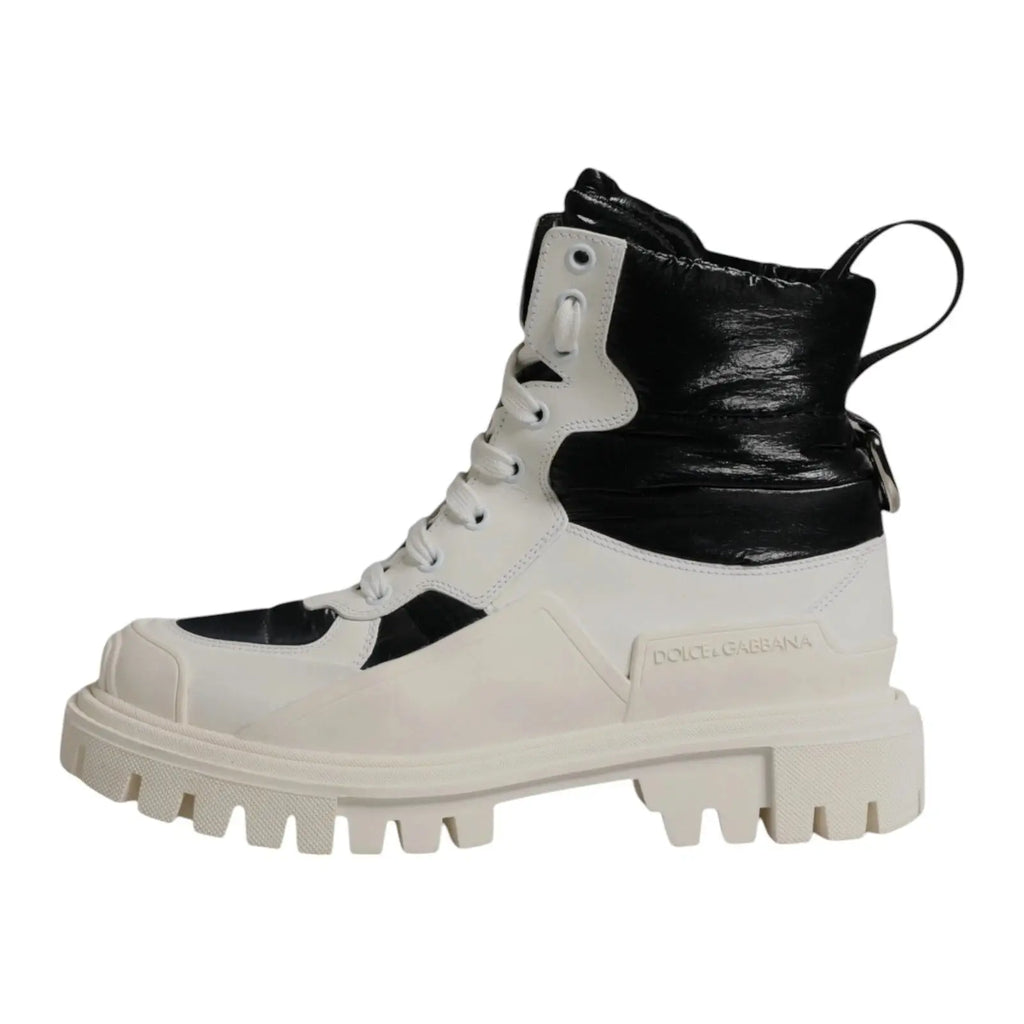 Dolce & gabbana bottes blanches et noires montantes en cuir verni avec semelle épaisse et lacets