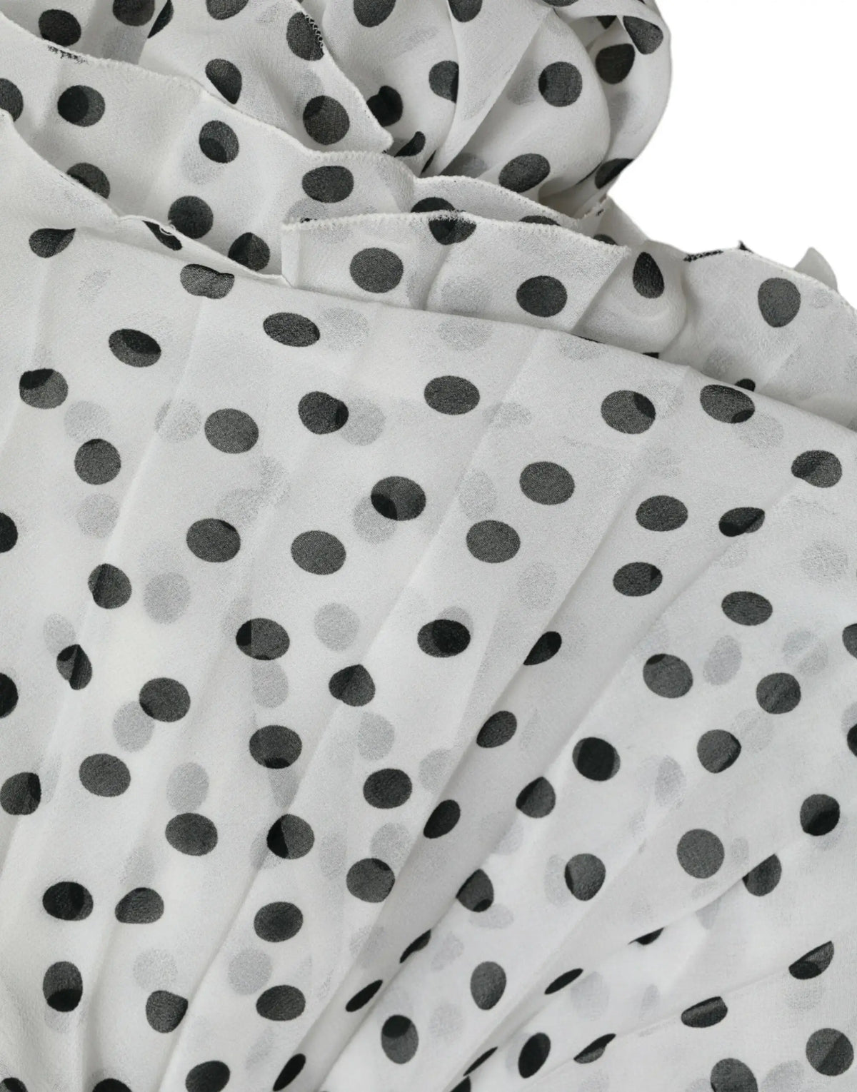 Robe maxi plissée dolce & gabbana blanche à pois noirs en tissu délicat avec bords volantés doux