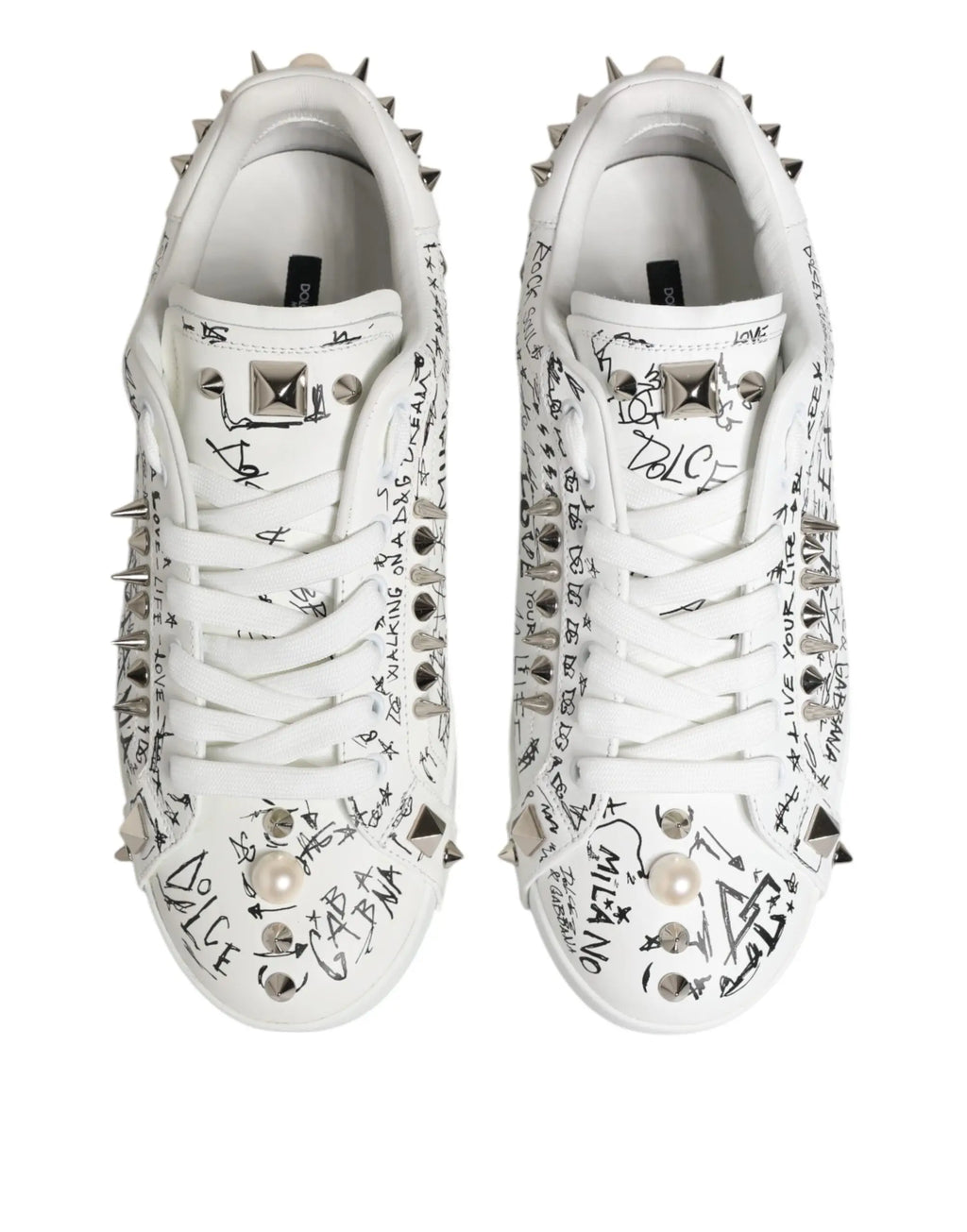 Baskets homme blanche dolce gabbana portofino avec ecriture graffiti noire et pointes argentées