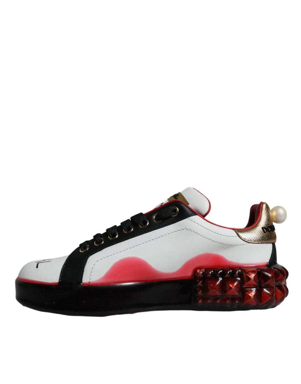 Dolce & gabbana baskets portofino en cuir blanc et rouge avec semelle translucide cloutée et logo doré orné de perle
