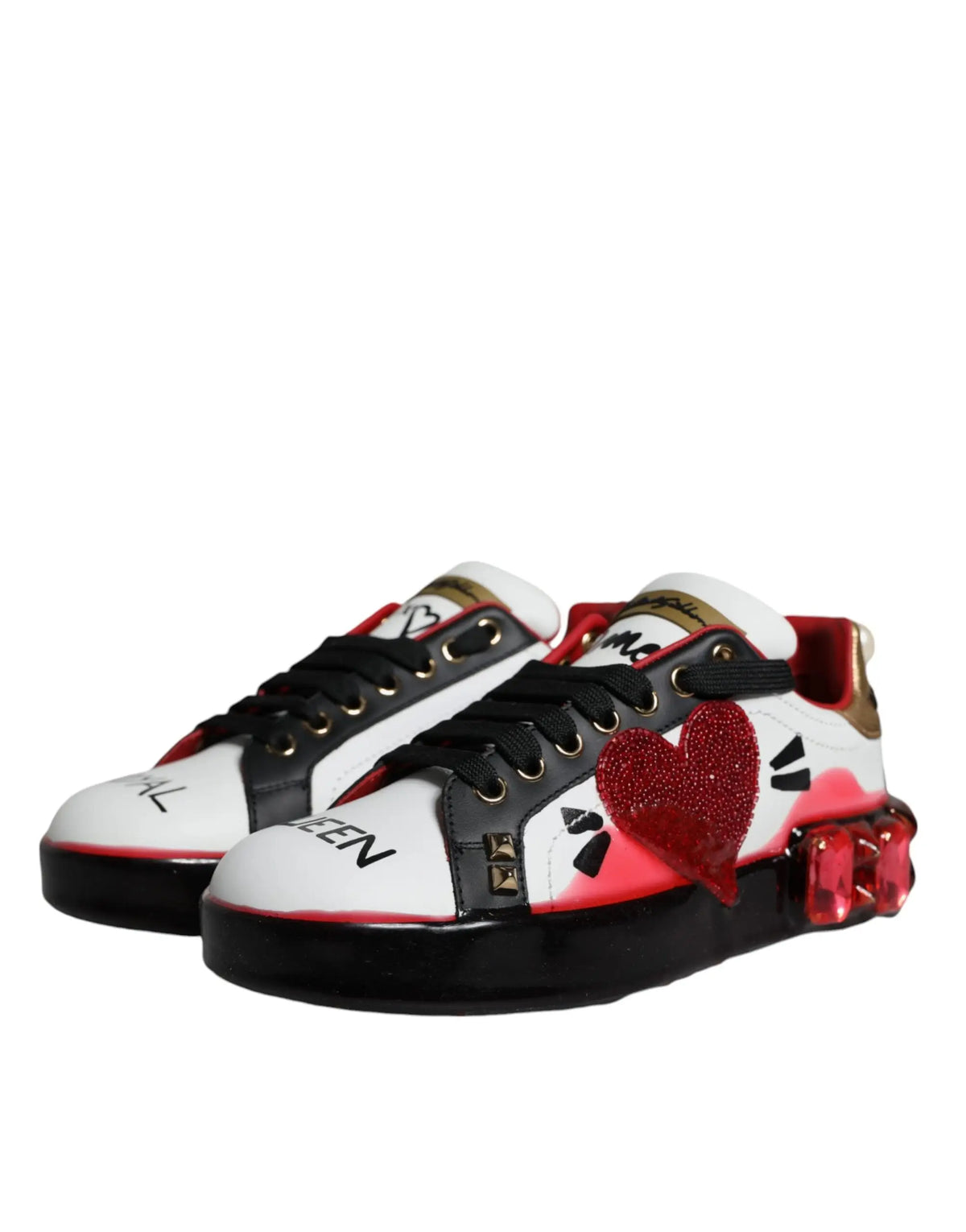 Baskets dolce & gabbana portofino en cuir blanc et rouge avec cœur pailleté, clous dorés et talon translucide rouge