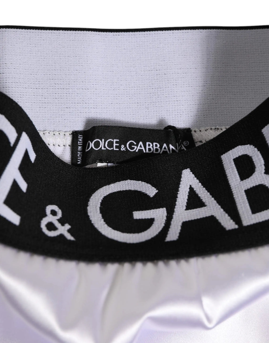 Taille haute blanche en satin dolce & gabbana pour femme avec ceinture noir et blanc à logo en lettres épaisses