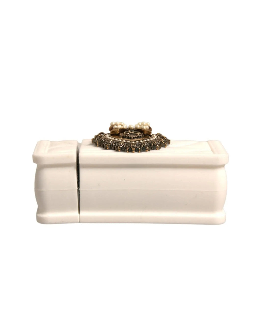 Boîtier airpod dolce & gabbana en silicone blanc avec fermoir métallique orné de perles crème