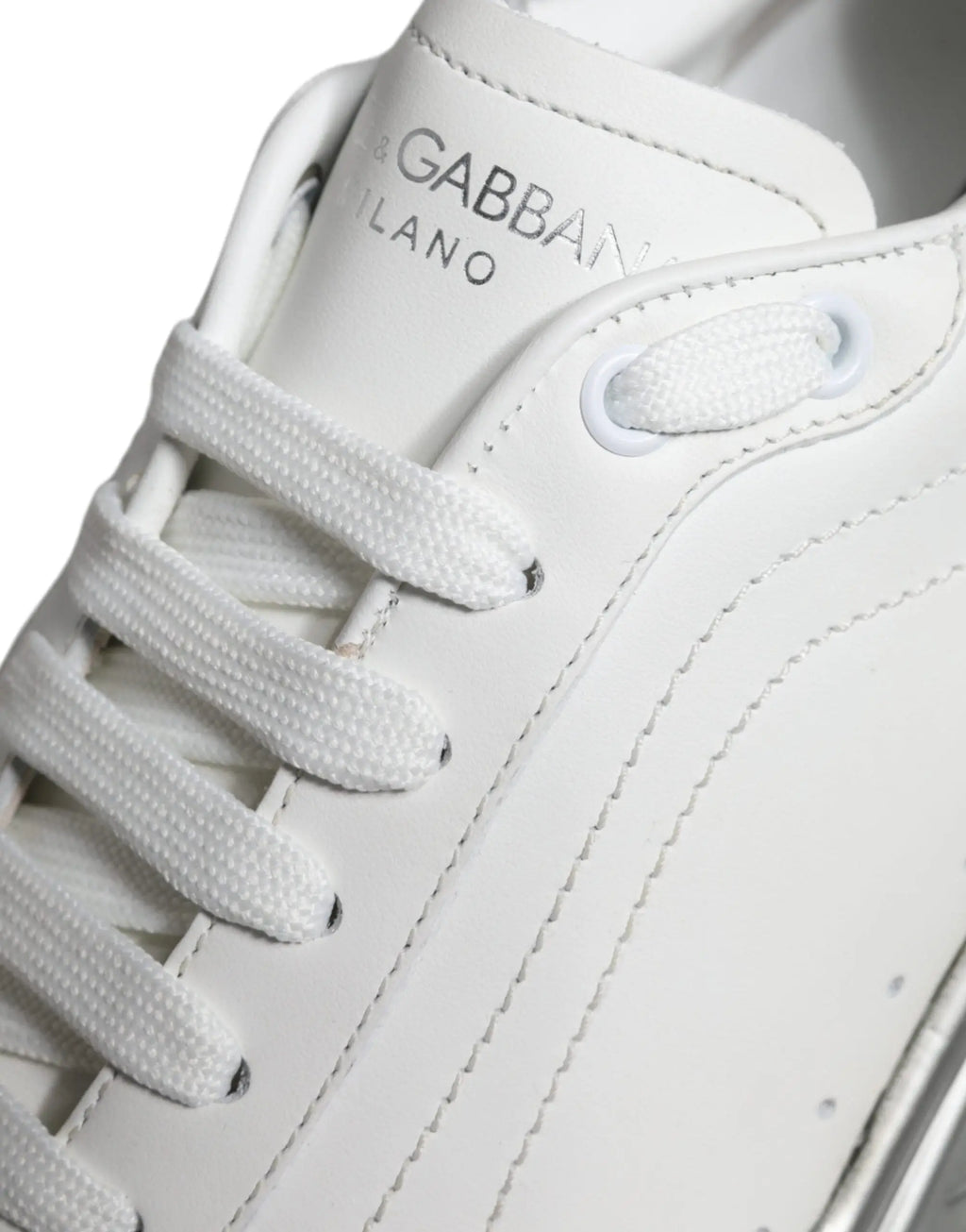 Baskets basses dolce & gabbana silver daymaster en cuir blanc avec lacets assortis et coutures détaillées