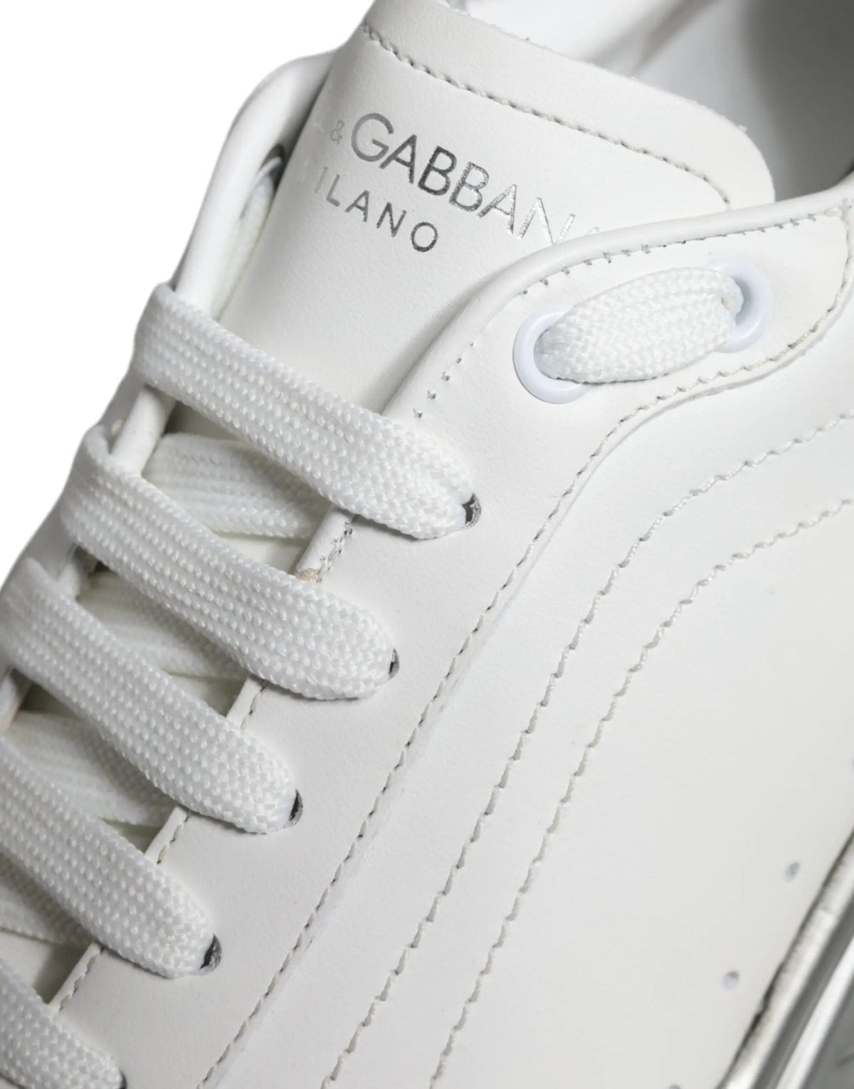 Baskets basses dolce & gabbana silver daymaster en cuir blanc avec lacets assortis et coutures détaillées