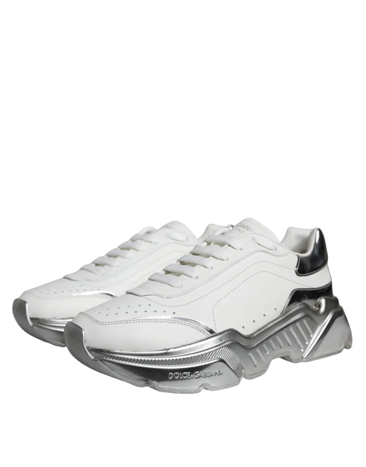 Baskets dolce & gabbana white silver daymaster à tige basse avec semelle épaisse texturée blanche et argentée