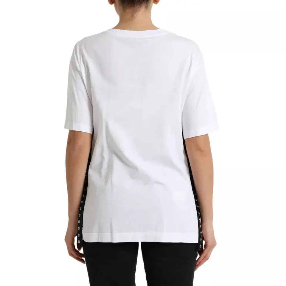 Dolce & gabbana t-shirt blanc à manches courtes avec panneaux latéraux noirs et œillets argentés décoratifs