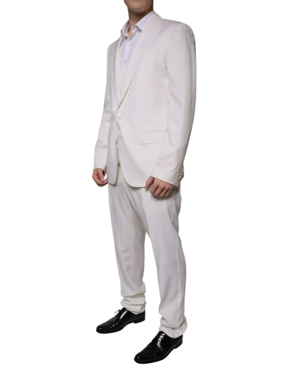 Costume blanc dolce & gabbana en laine et soie slimfit trois pièces avec veste simple boutonnage et chaussures noires