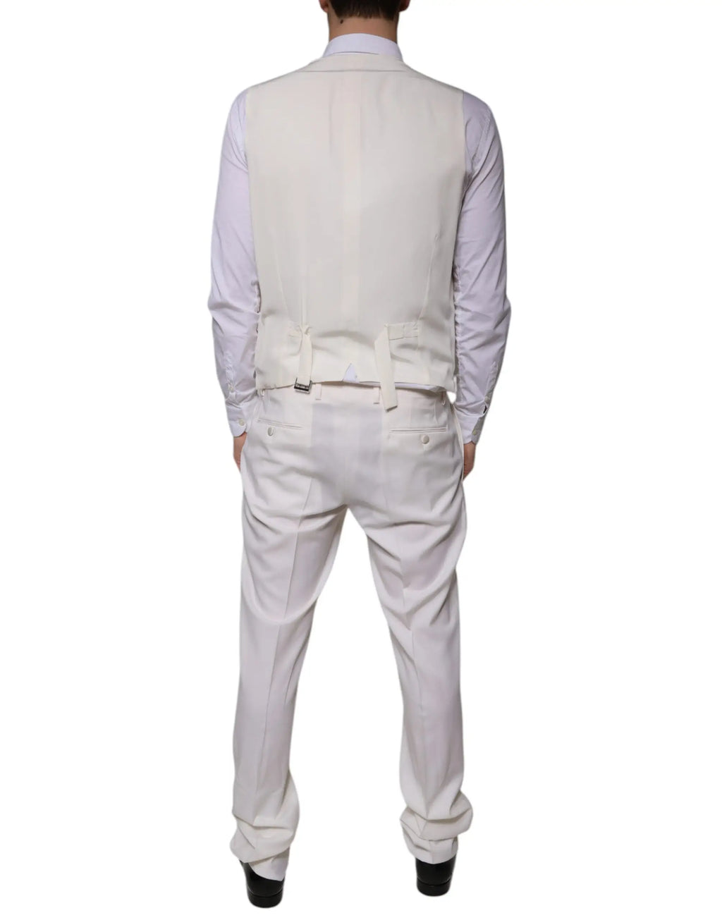 Gilet blanc taillé en laine et soie dolce gabbana avec dos structuré et plis subtils sur chemise lavande légère