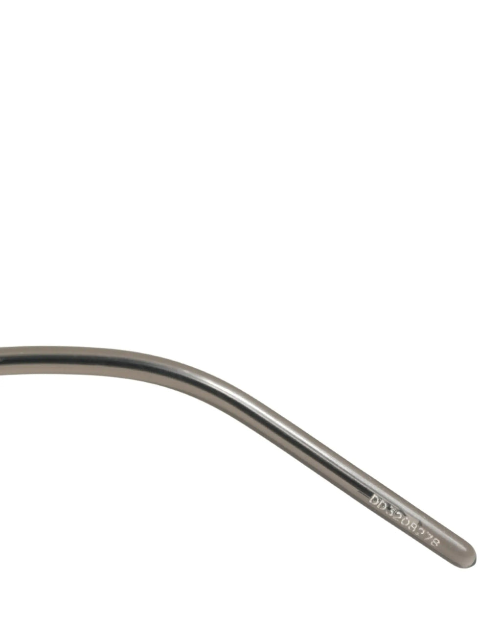 Instrument chirurgical en acier inoxydable courbé avec finition polie et numéro de série gravé utilisé pour dolce & gabbana DG2262 lunettes de soleil noires à monture carrée en métal