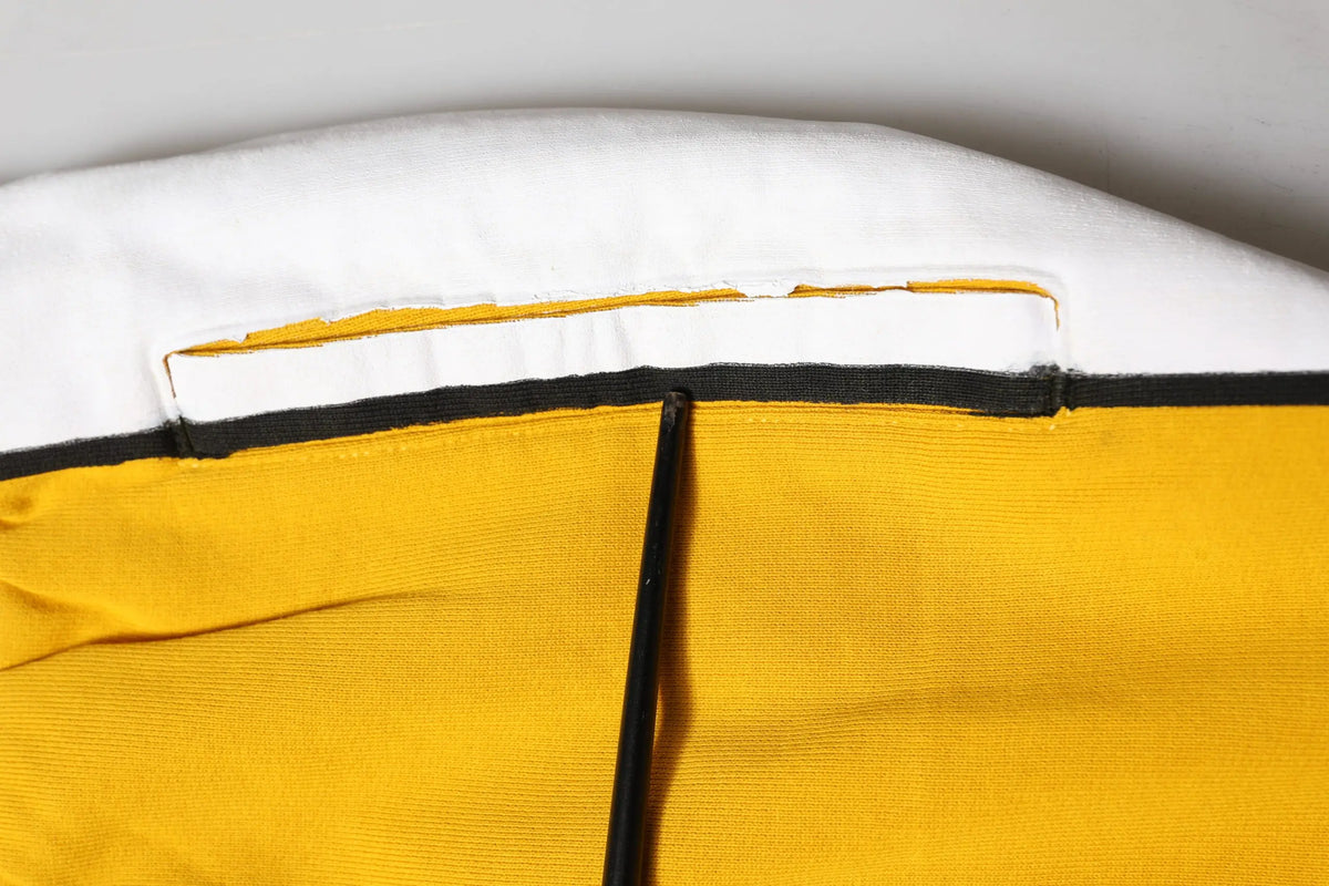 Pantalon de jogging dolce & gabbana en coton jaune et blanc avec bordure noire et poche cousue visible