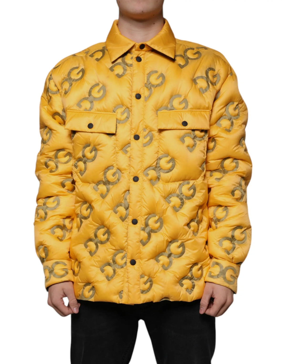 Veste matelassée jaune dolce gabbana avec motif logo dg métallisé gris sur toute la surface