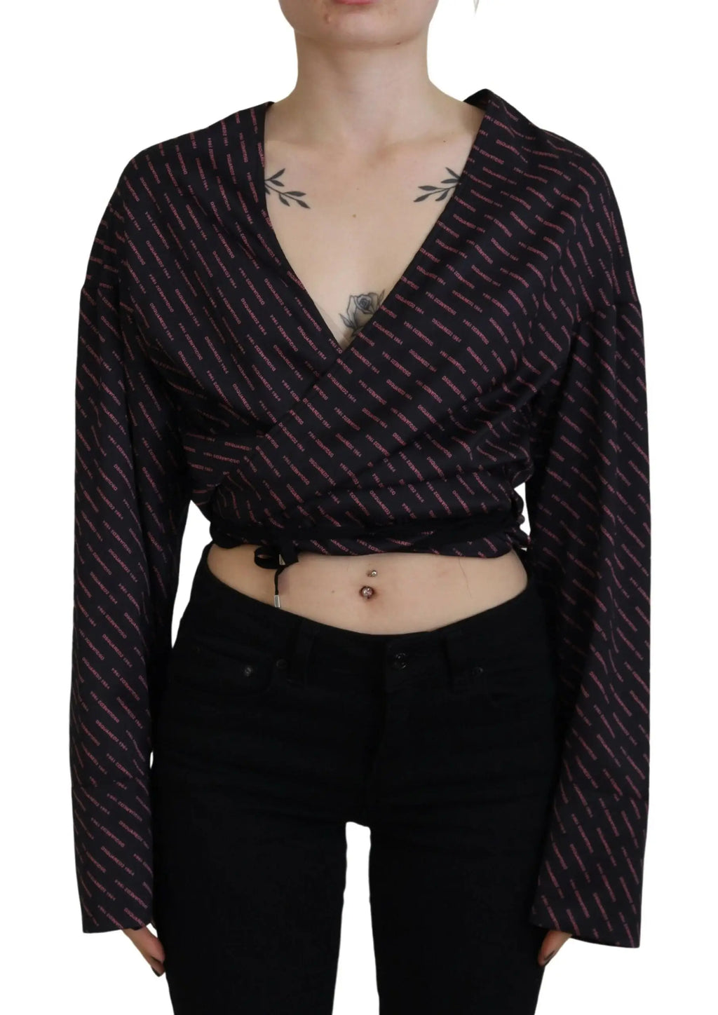 Dsquared² blouse top noire en polyester avec logo imprimé et fines rayures roses diagonales manches longues
