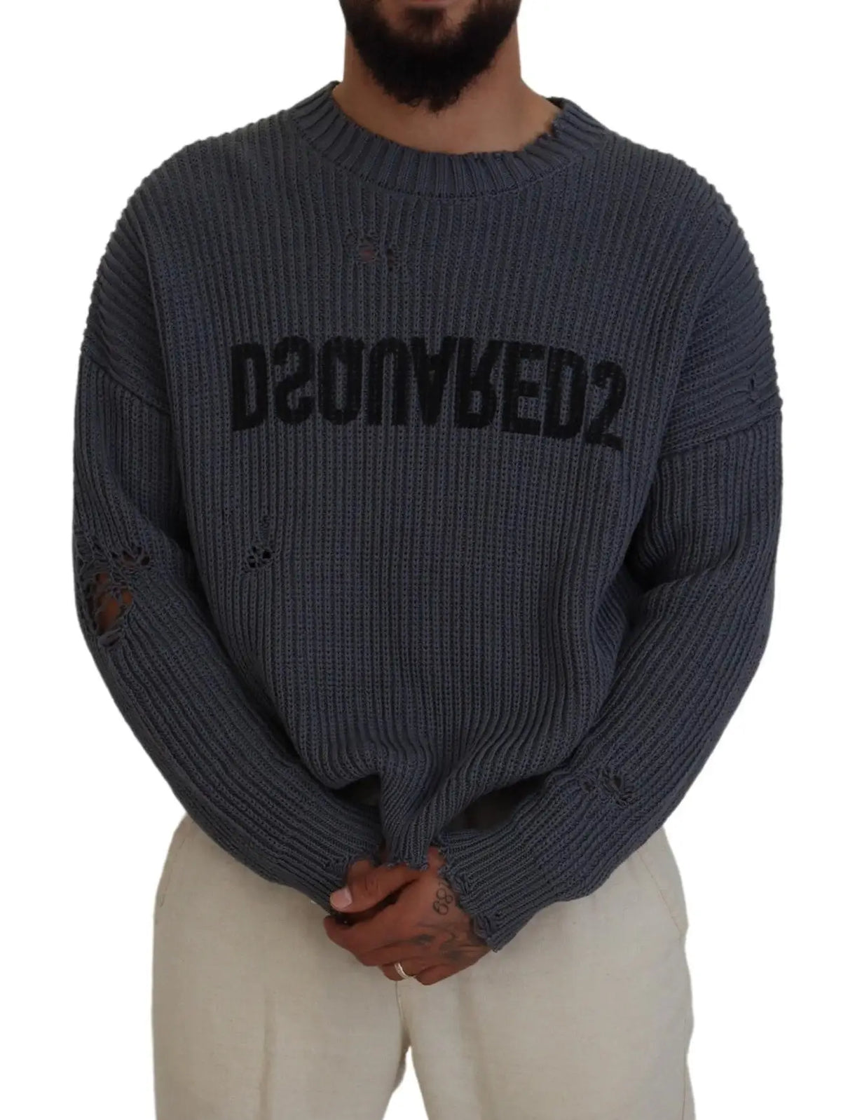 Pull à manches longues gris dsquared² en maille côtelée avec détails déchirés et logo noir audacieux sur le devant
