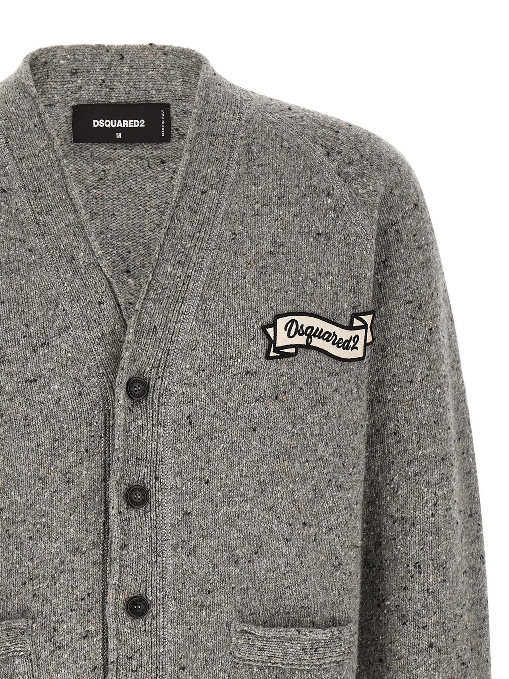 Cardigan en laine gris dsquared² avec patch logo brodé noir et blanc sur la poitrine en maille mouchetée